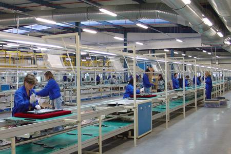 洲本土化生產經營