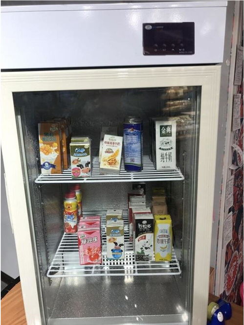 綠科電器 專業(yè)生產(chǎn)便當(dāng)加熱箱的現(xiàn)代工廠